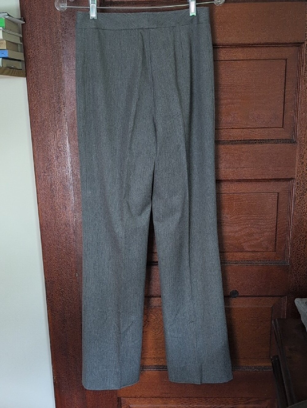 Tahari ASL Women's Gray Ruffled Collar Two-Piece Pantsuit - Picture 6 of 6
